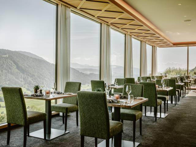 Restaurant im Bergkristall mit Blick auf die Nagelfluhkette