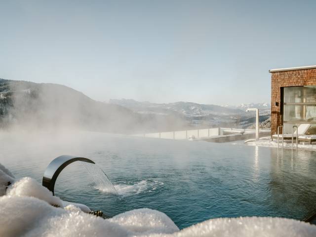 Infinitypool im Winter